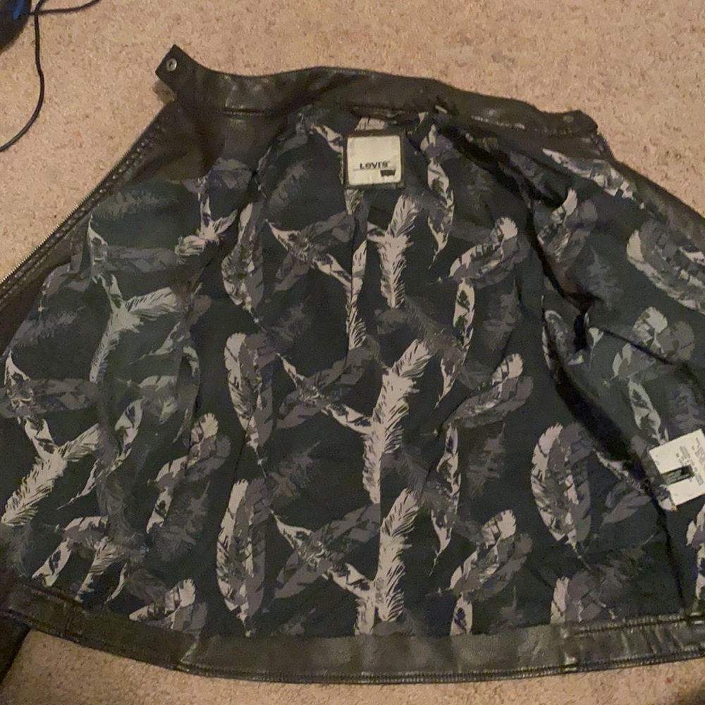Levi’s leather jacket - Picture 5 of 5